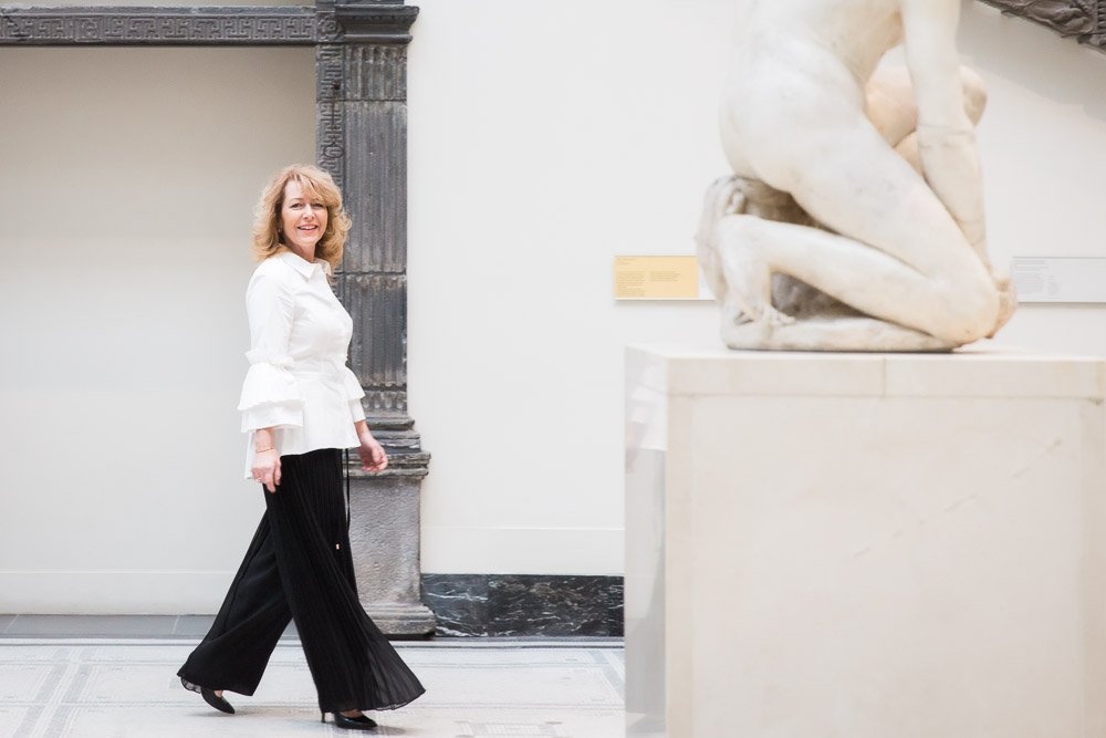 Portrait of Laurie Bronze Founder of Vanity and Me Styling from hair dresser to blogger