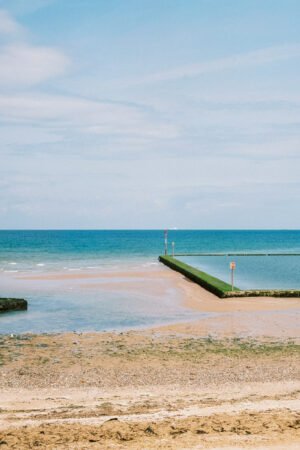 Single Jetty at Margate Kent Beach Wall Art Print